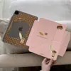 Capa protetora para tablet Apple iPad, Dachshund de salsicha croissant, fivela pro, anti-dobra aérea, slot para caneta mini, 10ª geração