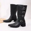 Botas femininas estilo inglês Martin, novo modelo outono 2026, salto baixo, salto grosso, com fivela de cinto, botas de moda femininas confortáveis e versáteis
