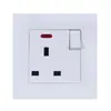 Enchufe de interruptor multifunción blanco de 13 A para agua caliente a gas con USB y enchufe de carga rápida