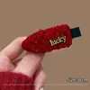 Grampo de Cabelo Vermelho com Atmosfera de Ano Novo 2026, Grampo Requintado para Franja Lateral, Elegante Grampo Bico de Pato Pequeno Estilo Chanel, Acessório de Cabelo Grampo Bb