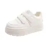 Zapatos Blancos de Suela Gruesa para Mujer que Aumentan la Altura con Velcro Estilo Nuevo Otoño 2026 Versátiles con Pantalones de Pierna Ancha Zapatos Pan Zapatos Casuales de Tabla