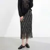 Saia de Franjas Miyake, Roupa Feminina de Luxo, Cintura Alta, Emagrecedora, Design Retro Carimbado em Ouro, Saia Reta Moderna