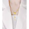 Colar com Pingente de Tassel de Cabacinha Tripla Gravado a Laser Banhado a Ouro Estilo Antigo, Moda Feminina Levemente Luxuoso de Alta Qualidade Corrente para Clavícula de Paz e Prosperidade