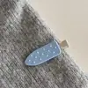 Lindo pasador de pelo de gatito negro, moderno y versátil para mujeres, perfecto para sujetar el flequillo y el cabello lateral, con un diseño de pinza de pico de pato de alta gama