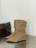 Nuevas botas de moda para mujeres petite, con diseño plisado, punta fina y elegancia de estilo francés, que las hacen estilizadas. Botines 2026 para otoño, con tacón de cuña