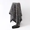 Lenço de Seda com Padrão Paisley Clássico Europeu e Americano para Mulheres, Lenço de Cabeça Versátil da Moda em Seda Sintética, Lenço Quadrado de 90cm, Atacado Transfronteiriço