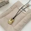 Collar con Colgante Sencillo de Gota de Agua de Plata para Mujer, Diseño de Nicho de Lujo Ligero, Sensación de Alta Gama, Accesorio de Cadena Larga para Suéter con Cordón Negro