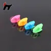 Clip de carrete de hilo de silicona con forma de pez, clip para hilo de carrete, para evitar que el extremo del hilo se caiga, herramienta de costura de color