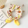Pañuelo Cuadrado Pequeño de 55% Algodón y Lino Bufanda para Mujer de Primavera y Verano Estilo Coreano Pañuelo para la Cabeza Moda Cinturón Decorativo para el Cabello Pañuelo de Flores Bufanda