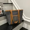 Comércio Exterior Europeu e Americano 2026 Primavera Novo Pingente Leve de Luxo Moda Grande Capacidade Retrô Bolsa de Mão para o Dia a Dia Bolsa Tote de Ombro