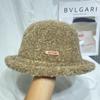 Sombrero de Pescador de Etiquetado de Terciopelo de Cordero Lindo de Estilo Japonés para Mujer Otoño e Invierno Cálido Grueso Gorro Rizado Cara Pequeña Casual Sombrero de Copa