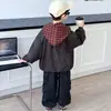 Jaqueta de Couro para Meninos Estilo Novo Primavera e Outono Cool Retro Estilo Motociclista Jaqueta com Capuz Roupa Estilosa de Outono para Bebê