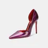 Comercio Electrónico Transfronterizo Nuevo Más Vendido Patente Láser Cuero Punta Fina Corte Lateral Tacón de Aguja Slip-on Sexy Suela Roja Planos Venta al por Mayor