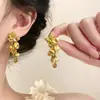 Aretes de Borla Flor Dorada Super Hada, Aretes de Nicho, Hojas Doradas de Alta Gama, Lujo Accesible Estilo Chino Nuevo