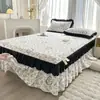 Faldón de cama estilo Hepburn francés de una sola pieza, colcha de cama de encaje con lunares estilo princesa, sábana de cama antideslizante, juego de tres piezas de faldón de cama de algodón lavado