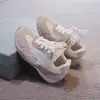 Tênis de treino retrô alemão para crianças, novo modelo outono 2026, tênis esportivos respiráveis para meninas, sapatos antiderrapantes de sola macia para meninos, tênis