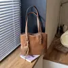 Bolsa de Trabalho de Grande Capacidade Outono e Inverno Bolsa Tote Retro Fosca para Mulheres Estilo Coreano Fashionável Versátil Bolsa de Ombro Feminina