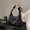 Nova Bolsa Retrô com Lona Texturizada de Grande Capacidade Feminina Mori Meng Outono e Inverno Face Macia Bolsa de Ombro para o Dia a Dia