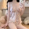 Conjunto de pijama de dos piezas con tirantes y escote en V floral estilo Pure Desire, ropa de casa sexy, dulce y bonita para primavera y verano.