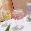 Novo Copo de Bebida Dupla Lengcui com Letras Copo de Café Copo de Vidro com Padrão de Martelo Popular Rede de Alta Cor Copo com Canudo Copo para Bebidas e Sucos