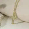 Colar Pingente Cruz de Zircônia Banhado a Ouro 18K Simples e Único Aogu Venda Cruzada Acessório Versátil de Nicho