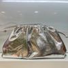 Diseño de Nicho Bolso de Cuero Genuino para Mujer Hombro Cruzado Bolso Dumpling Bolso de Mano Bolso Nube de Piel de Vaca Bolso Pequeño Plisado para Axila