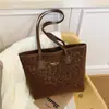 Bolso Tote de Moda y Elegante 2026 Invierno Nuevo Estilo de Gama Alta Elegante Estampado de Leopardo Versátil Retro Bolso de Hombro o Axila Bolso Cruzado