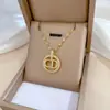 [Acero de Titanio] Diamante Completo CD Lujo Ligero Elegante Precioso Collar de Diamantes Completo para Mujer Celebridad de Internet Versátil Cadena de Clavícula Cadena de Acero de Titanio