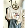 Camiseta de algodón de manga corta para mujer, con bloques de color, hombros normales y diseño de copo de nieve, de nicho y elegante, adecuada para ir al trabajo, adelgazante y versátil, un artículo popular para el verano de 2026