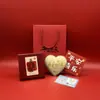 Insignia Corporativa Personalizada Logo Oro Puro 999 Pastel de Corazón Dulce Regalo de Confesión para Novia Lote de Oro Shuibe