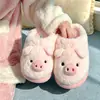 Nuevas zapatillas de algodón suaves y lindas con suela gruesa 2026, zapatillas peludas de felpa para mujer, adecuadas para usar al aire libre, diseño de cerdito, cálidas para otoño e invierno