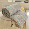 Colcha de verano de doble capa de gasa, grado maternal e infantil Clase A, lavable a máquina, colcha de aire acondicionado para verano, adecuada para dormitorios de estudiantes, colcha fina como regalo