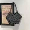 Bolso popular de lentejuelas de gran capacidad, nicho, nuevo, elegante, versátil, bolso de mano, bolso de hombro/axila de moda para mujer