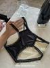 Ropa interior de malla de encaje de lujo estilo francés para mujer, talla grande, sexy, hueca, pura pasión, cadera fina, cintura media.