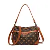 Bolsa de Ombro Único Estampada Retrô Europeia e Americana 2025 Bolsa Transversal de Luxo Acessível para Mulheres Mãe de Meia-Idade Bolsa de Axila Multicamadas