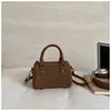 Shuai Mijia 2026 Colección Otoñal Nueva: Bolso de Tejido Ligero y Textura Lujosa, Bolso de Mano de Gran Capacidad, Elegante Bolso Cruzado para Mujer