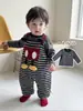 Conjunto de Dos Piezas de Peto de Bebé para Otoño, Bebé Niño de 1 Año, Estilo Coreano, Camiseta, Mono Lindo de Rayas con Dibujos Animados, Conjunto para Niños