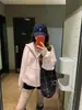 Sudadera de punto con capucha rosa estilo preppy coreano dulce para mujer, chaqueta cálida de terciopelo para otoño e invierno 2025, que reduce la edad