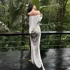Estilo Europeo y Americano Sexy Hottie Top Tubo Busto Pequeño Traje de Baño de Dos Piezas Bikini para Mujer Conjunto de Tres Piezas Cubre Traje de Vacaciones