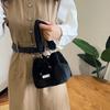 Bolso de felpa tipo cubo 2024 nuevo bolso de mano estilo coreano moderno dulce bolso bandolera comercio exterior transfronterizo entrega de una pieza