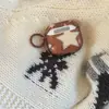 Funda Protectora Marrón con Base y Estrella Blanca para AirPods de 4ª Generación Adecuada para AirPods Pro3/Pro2