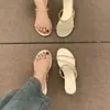 Sandalias de Verano para Mujer para Uso al Aire Libre 2026 Estilo Francés Zapatillas sin Cierre con Pedrería y Perlas, Elegantes Zapatillas Plateadas