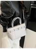Bolso de Cesta Transfronterizo para Mujer 2026 Primavera/Verano Nuevo Estilo Bolso de Hombro Cruzado Individual con Patrón de Lichi, Bolso de Mano Patchwork para Viajes