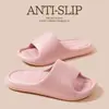Zapatillas de Casa de Estilo Nuevo con Sensación de Caminar sobre las Nubes para Mujer, Adecuadas para Uso Exterior en Verano, Suela Suave, Antideslizantes, para Uso en el Baño del Hogar, Sandalias de Eva de Suela Gruesa para Hombre