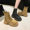 Botas Martin retrô estilo britânico com abelha grande e sola grossa para mulheres, novidade popular outono 2026, com cadarço, salto grosso, cano curto