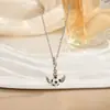 Collar de Fútbol de la Copa del Mundo Transfronterizo Europeo y Americano 2026 Nueva Moda Colgante con Emblema de Equipo Simple y Elegante Venta al por Mayor por Fabricante