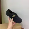 Zapatos Peludos de Lana Versátiles Estilo Retro Francés para Mujer 2026 Otoño e Invierno Nueva Moda Planos de Velcro Zapatos Mary Jane