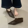 Zapatos de Moda para Mujer Estilo Francés Otoño e Invierno Retro Hechos a Mano de Punto Forrados de Borrego, Corte Profundo, Puntiagudos, Adelgazantes, Cálidos y Elegantes Zapatos Peludos