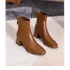 Botas Curtas Brancas Outono/Inverno 2026 Femininas Versáteis Salto Grosso Salto Médio Salto Alto Botas Influenciador da Internet Botas Emagrecedoras Botas Chelsea Femininas
