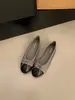 Primeiro Encontro: Sapatos Mary Jane Ji Wanwan com Laço e Bico Baixo para Mulheres, Novos Flats Slip-On para o Trabalho 2026